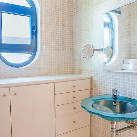 Villa 3 Bedroom With Private Pool In *