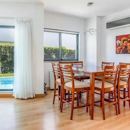 3 Bedroom With Private Pool In Palmela