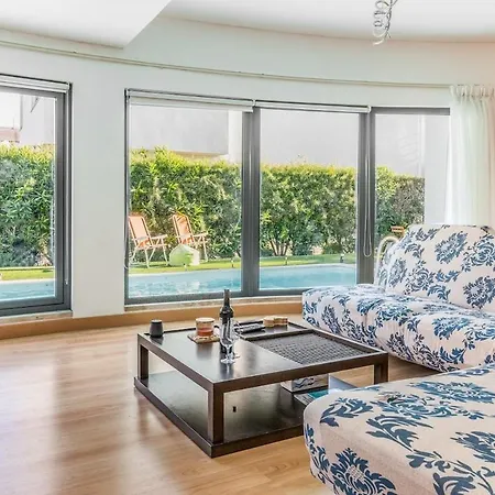 3 Bedroom With Private Pool In Villa *