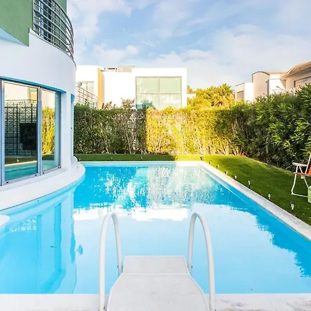 Villa 3 Bedroom With Private Pool In *